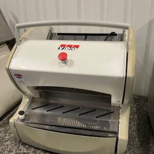 Trancheuse à pain semi-automatique – JAC