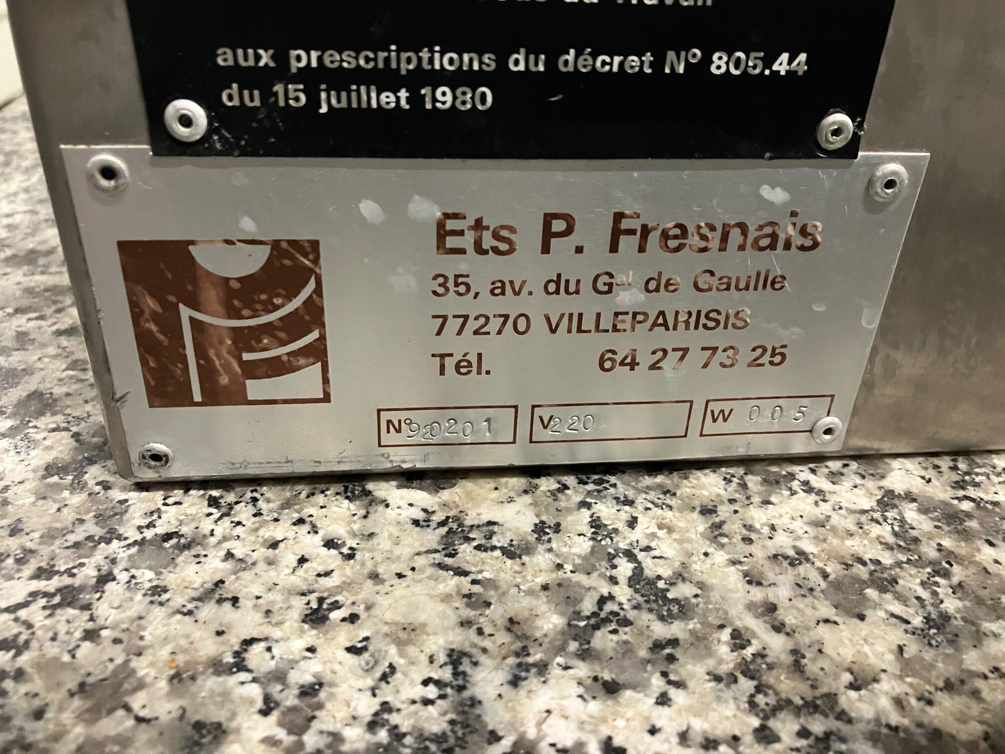 Machine vibrante chocolat – Ets P.FRESNAIS – Image 2