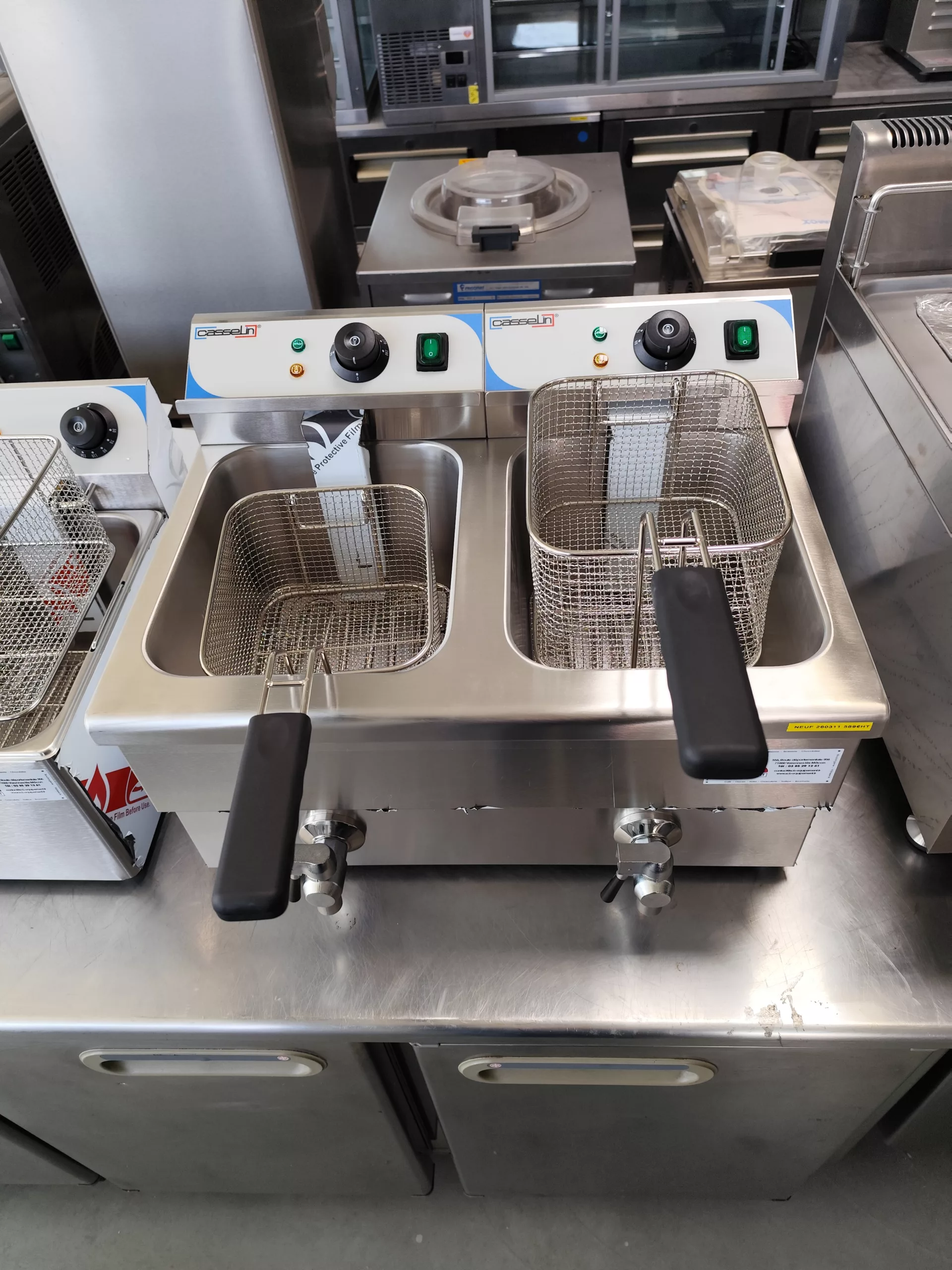Friteuse électrique 2x8L avec vidange – CASSELIN – Image 2