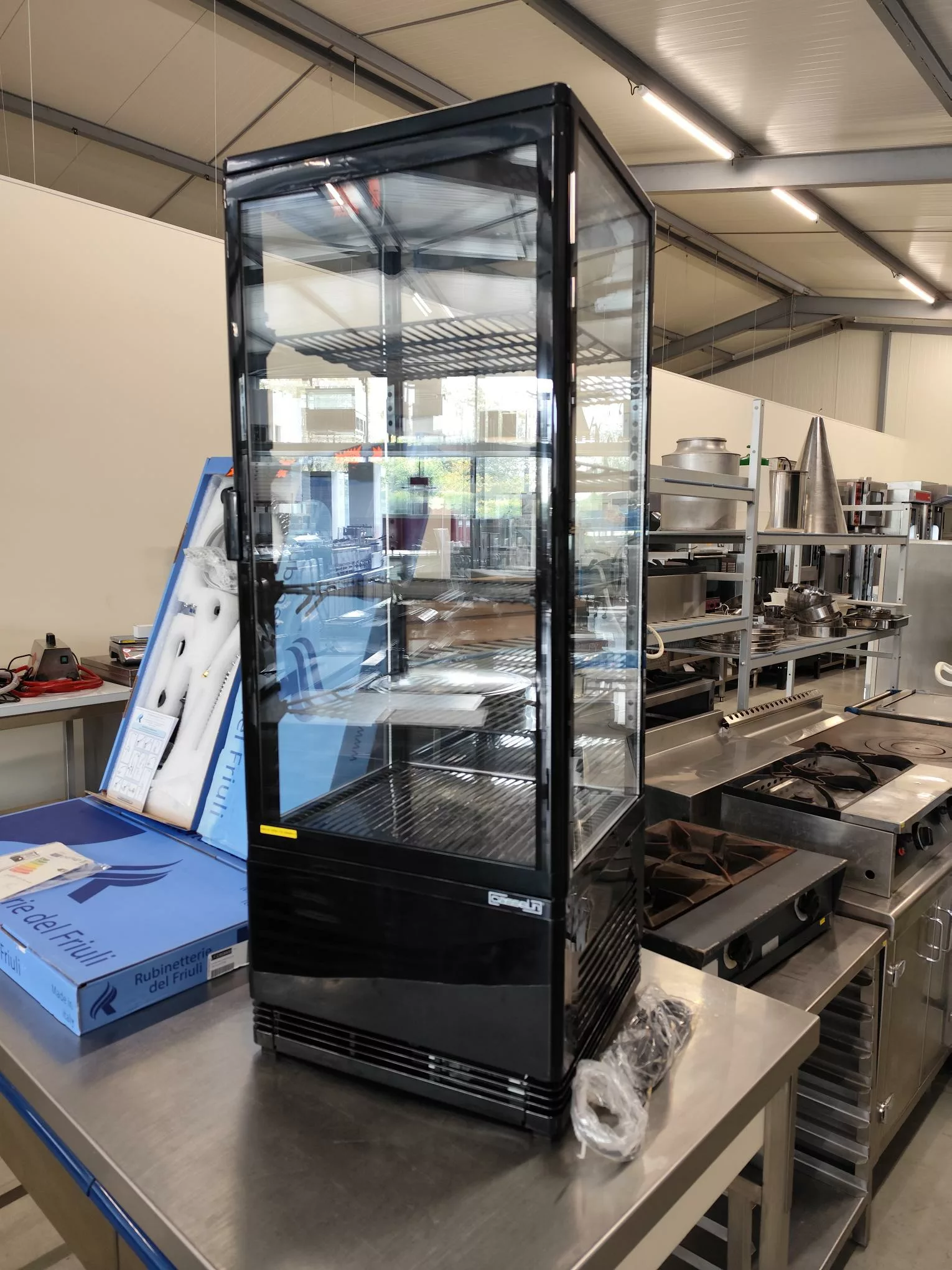 Vitrine réfrigérée 98L noire à poser – CASSELIN – Image 2