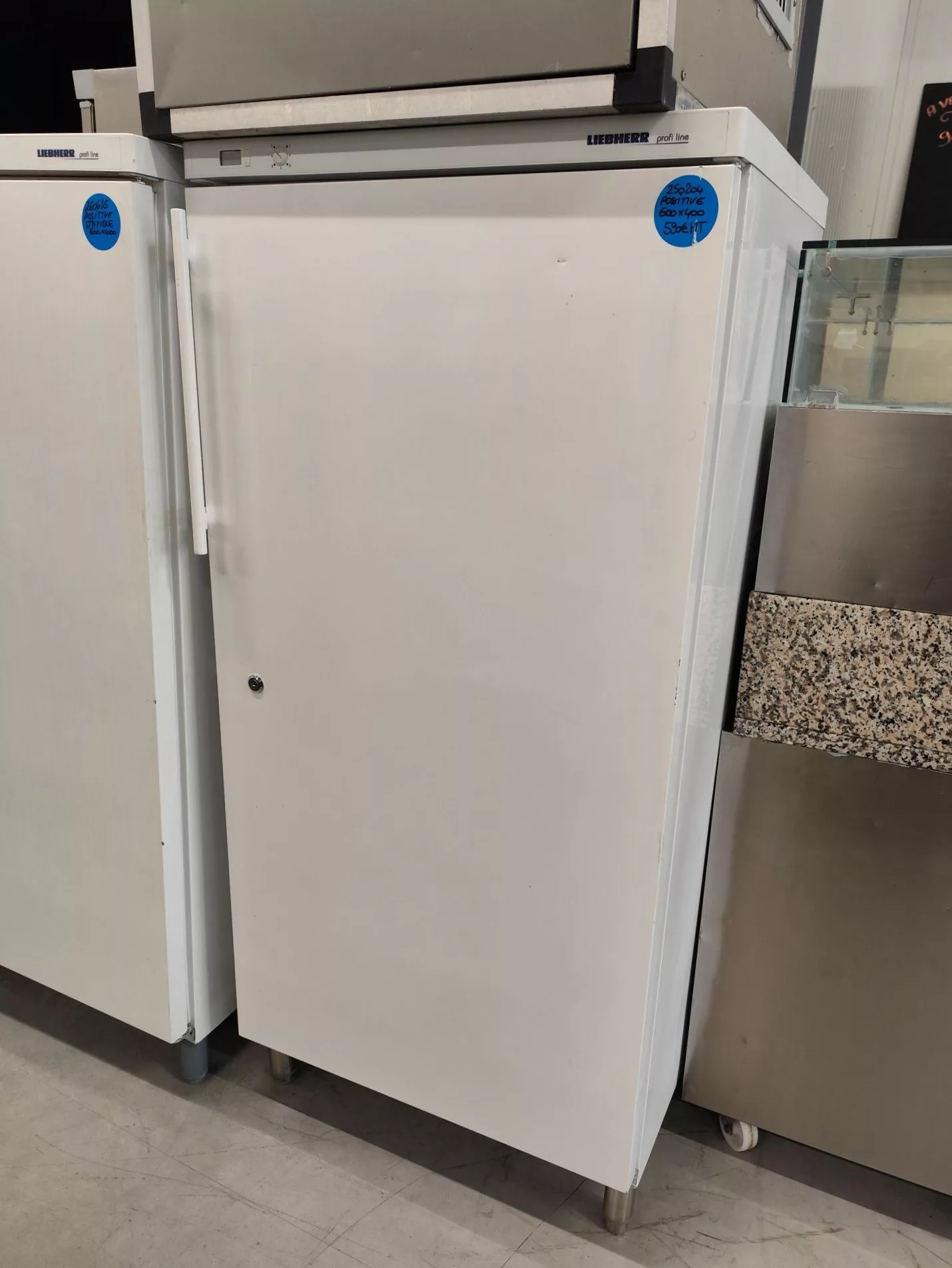 Armoire pâtissière positive blanche 1 porte – LIEBHEER